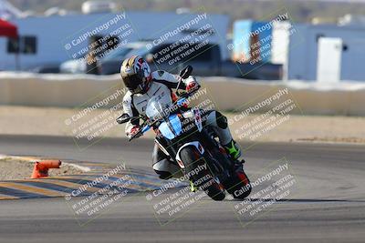 media/Dec-18-2022-SoCal Trackdays (Sun) [[8099a50955]]/Turn 2 (950am)/